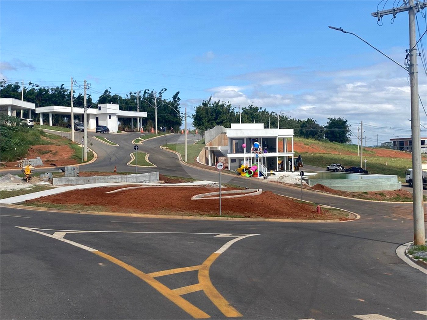 Terreno à venda no condomínio Elementum, Atibaia - SP