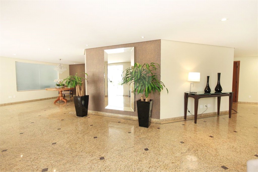 Apartamento à venda com 3 suítes em Vila Mascote, São Paulo, SP