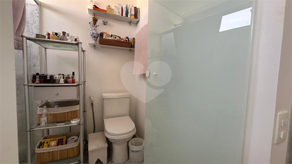 Apartamento à venda com 3 quartos, sendo 2 suítes, em Jardim Paulista, São Paulo, SP