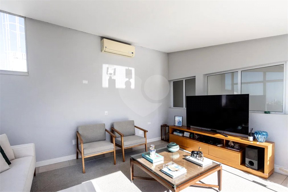 Cobertura à venda com 2 quartos, sendo 1 suíte, em Alto de Pinheiros, São Paulo, SP