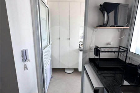 Apartamento à venda com 2 suítes em Vila Firmiano Pinto, São Paulo, SP