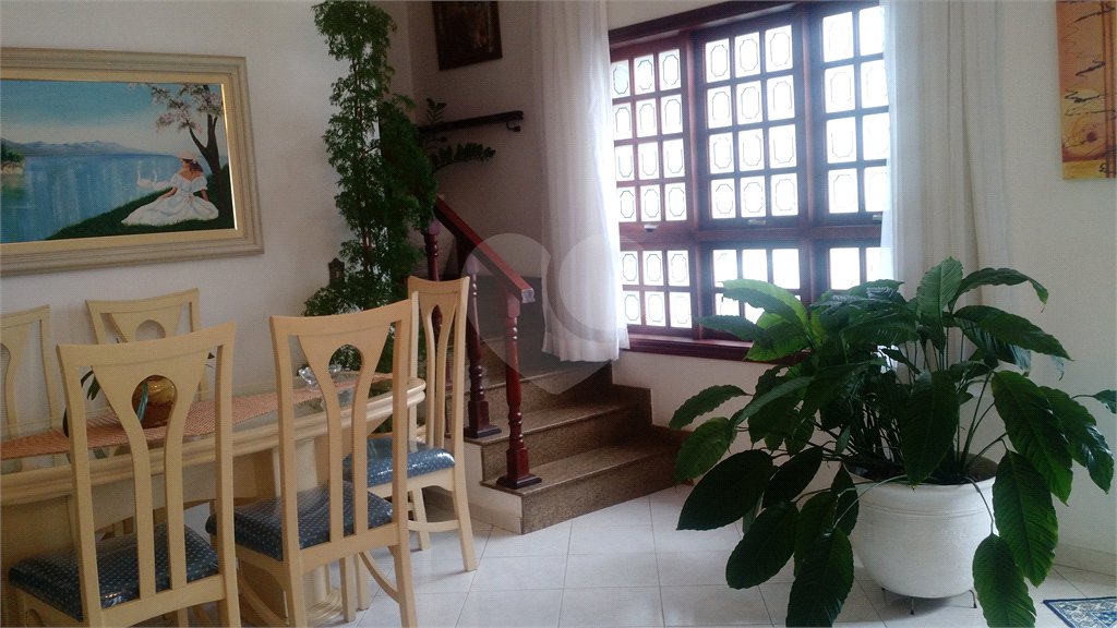 Casa à venda com 3 quartos, sendo 1 suíte, em Horto, São Paulo, SP