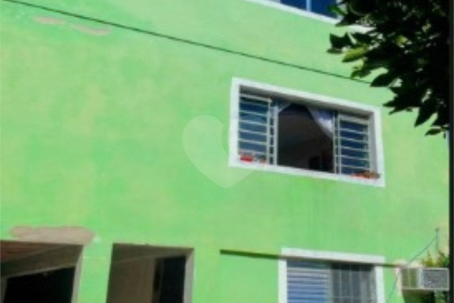 Sobrado à venda com 4 quartos, sendo 1 suíte, em Jaraguá, São Paulo, SP