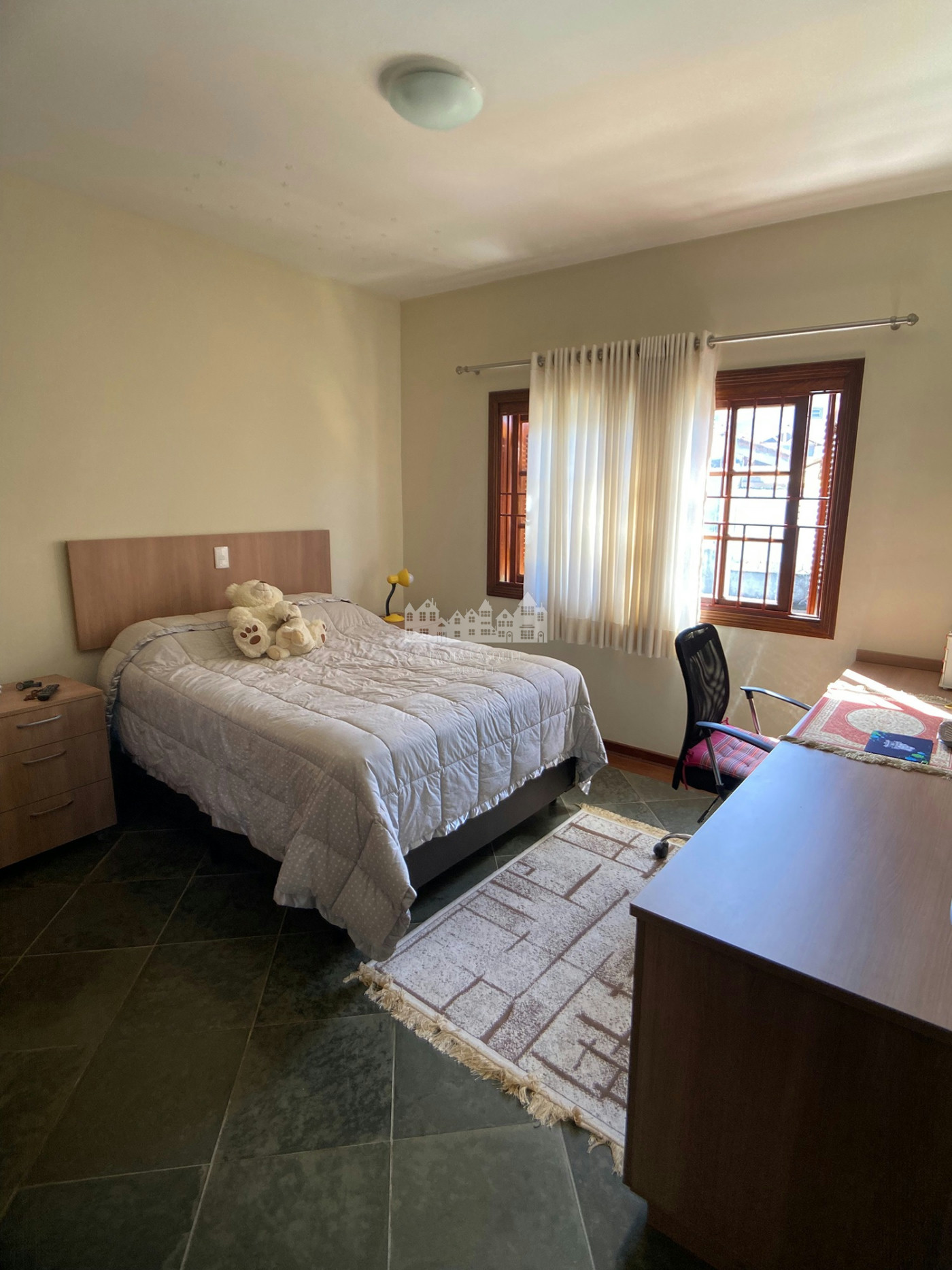 Casa à venda com 3 quartos, sendo 1 suíte, com vista deslumbrante em Recreio Maristela, Atibaia