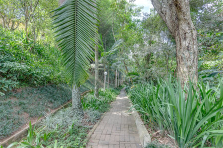 Casa à venda com 4 suítes no condomínio Granja do Morumbi, São Paulo - SP