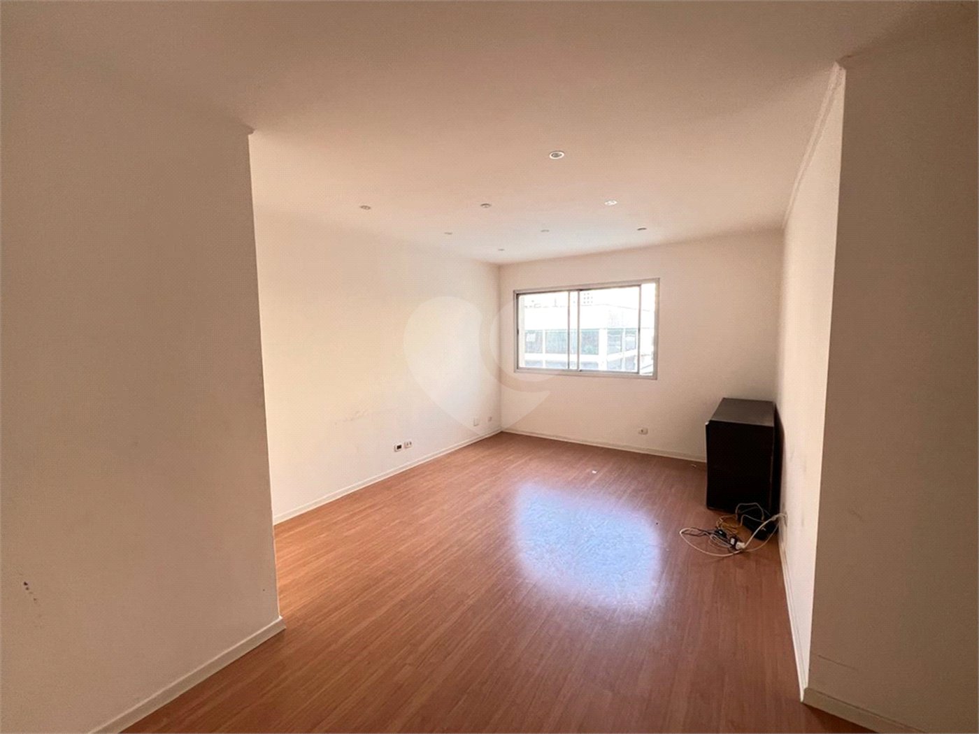 Apartamento à venda com 2 quartos em Moema, São Paulo, SP