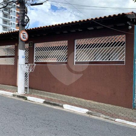 Casa Térrea à venda com 3 quartos no Centro, Poá, SP