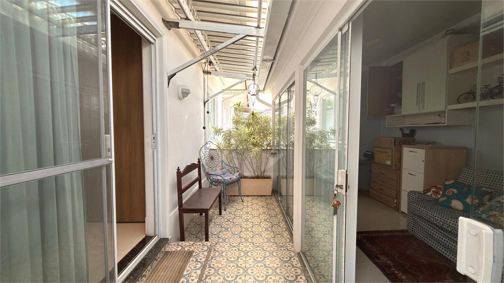 Casa à venda ou para alugar com 4 quartos, sendo 3 suítes, no condomínio Associação Vivendas do Sol, Rio de Janeiro - RJ
