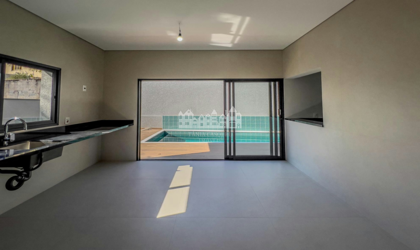 Casa à venda com 3 quartos, sendo 3 suítes, em Jardim Paulista, Atibaia - SP