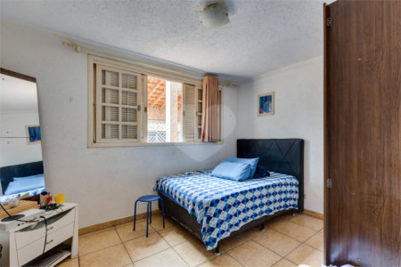 Casa de Vila à venda com 4 quartos, sendo 2 suítes,  no condomínio City Campo Grande, São Paulo - SP