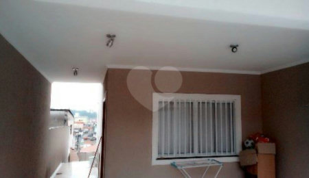 Sobrado à venda com 3 quartos, sendo 1 suíte, em Parque Vitória, São Paulo, SP