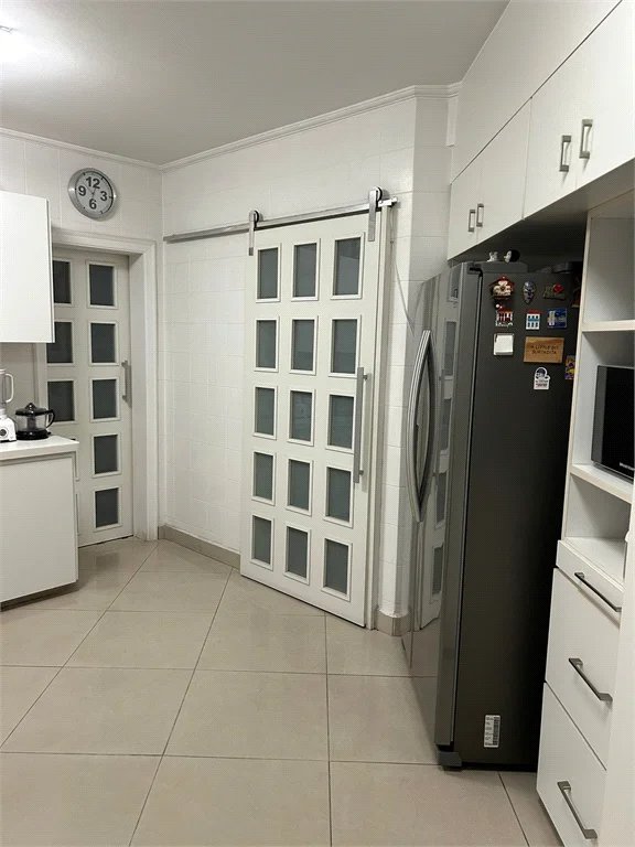 Apartamento à venda com 4 suítes em Real Parque, São Paulo, SP