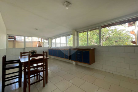 Casa à venda com 4 quartos em Santa Cruz, Rio de Janeiro, RJ