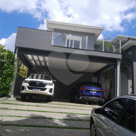 Casa à venda ou para alugar com 4 suítes em Chácaras São Carlos, Cotia, SP