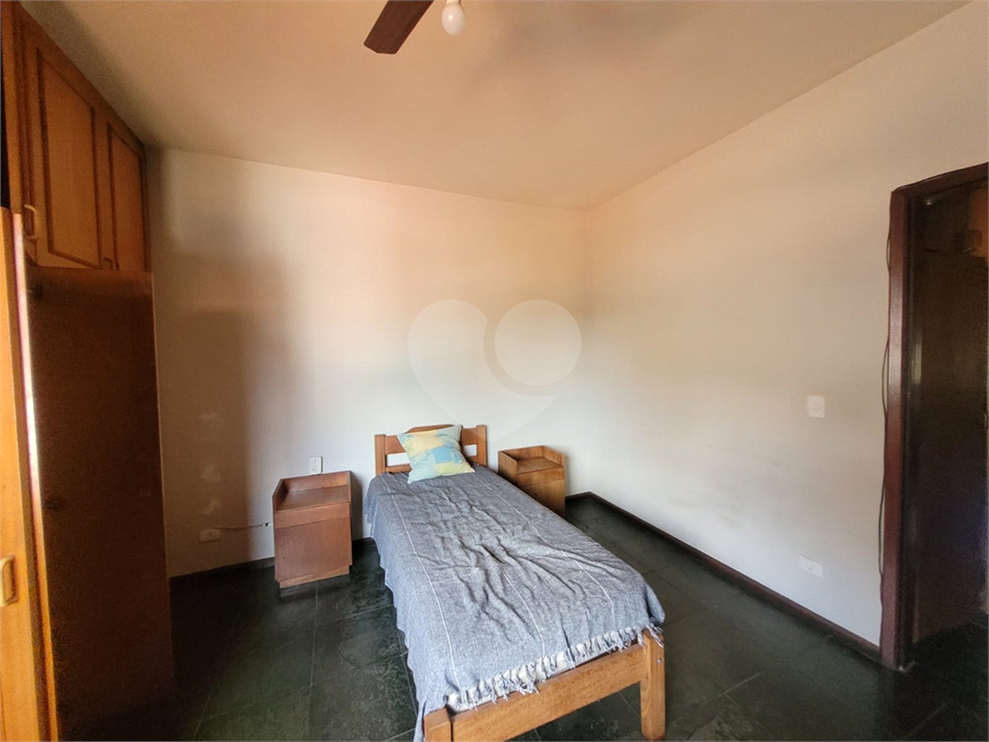 Casa à venda com 3 quartos, sendo 1 suíte, no condomínio Residencial Vila Verde, Sorocaba - SP