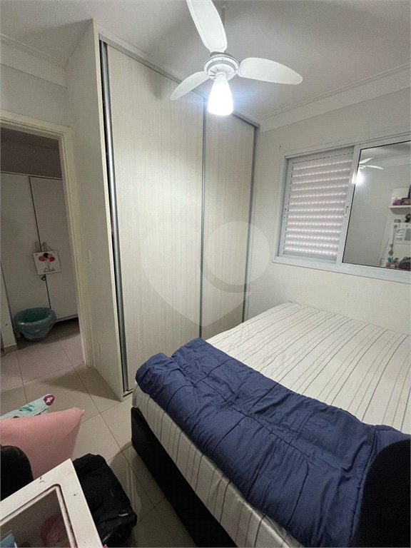 Casa à venda com 3 quartos, sendo 1 suíte, no condomínio Vila das Cores, São Paulo - SP