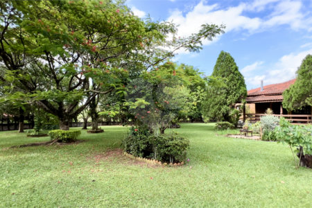 Chácara à venda com 4 quartos, sendo 1 suíte, em Pinheirinho, Vinhedo, SP