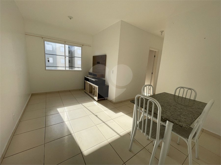 Apartamento para alugar com 2 quartos em Vila Popular, Itapetininga, SP