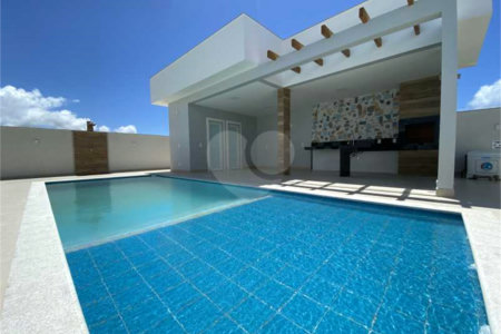 Casa à venda com 4 suítes em Ogiva, Cabo Frio, RJ