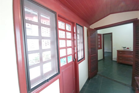 Casa à venda com 4 suítes no condomínio Estância Marambaia, Vinhedo - SP