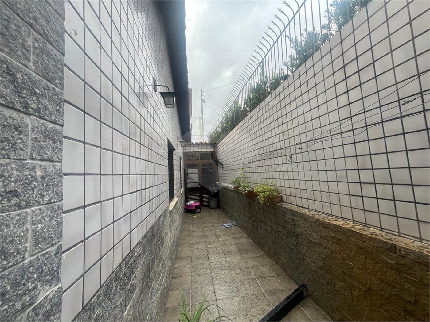 Casa à venda com 4 quartos, sendo 1 suíte,  em Jardim Franca, São Paulo, SP