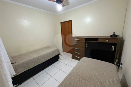 Casa à venda com 3 quartos em Engenheiro Carlos de Lacerda Chaves, Ribeirão Preto, SP