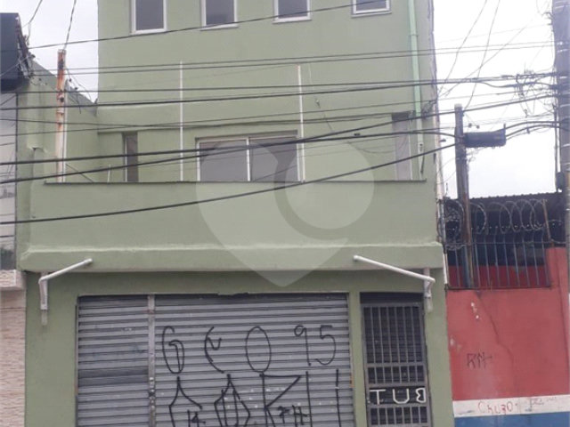 Prédio à venda com 2 suítes em Tremembé, São Paulo, SP