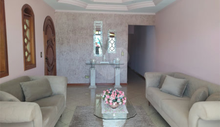 Casa à venda com 4 quartos, sendo 2 suítes, em Jardim Britânia, São Paulo, SP