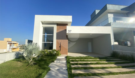 Casa à venda com 3 quartos, sendo 1 suíte,  no condomínio Reserva Central Parque, Salto - SP