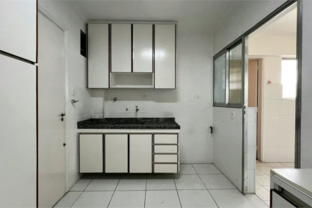 Apartamento à venda com 3 quartos, sendo 1 suíte,  em Pinheiros, São Paulo, SP