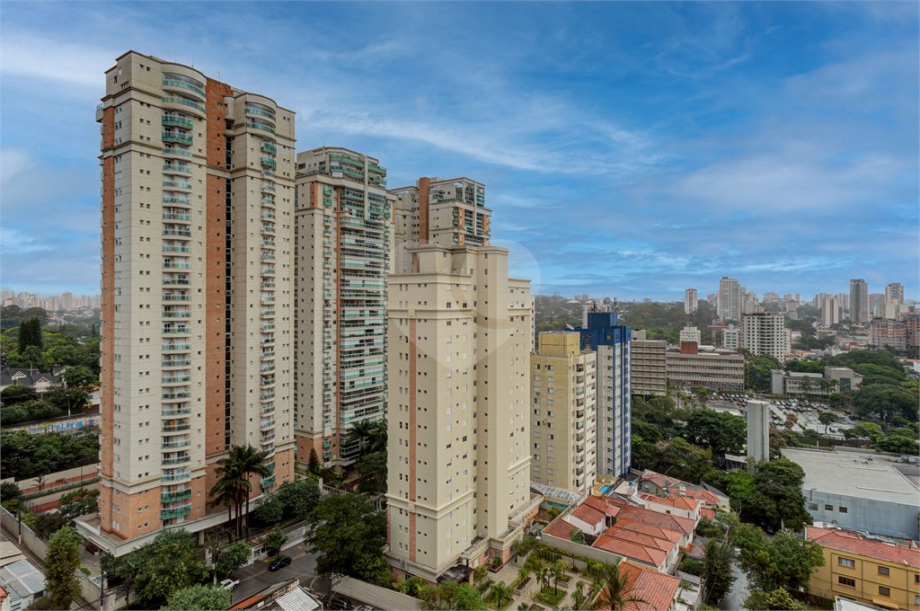 Apartamento à venda com 4 quartos, sendo 3 suítes, em Brooklin, São Paulo, SP