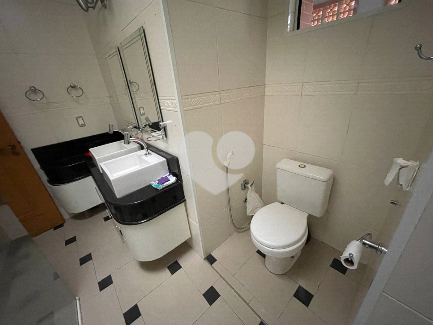 Casa à venda com 2 quartos, sendo 1 suíte, no condomínio Residencial Dona Lilla, Itu - SP