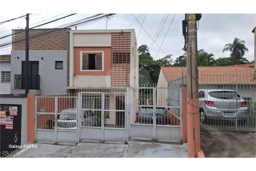 Sobrado à venda com 3 quartos em Tremembé, São Paulo, SP