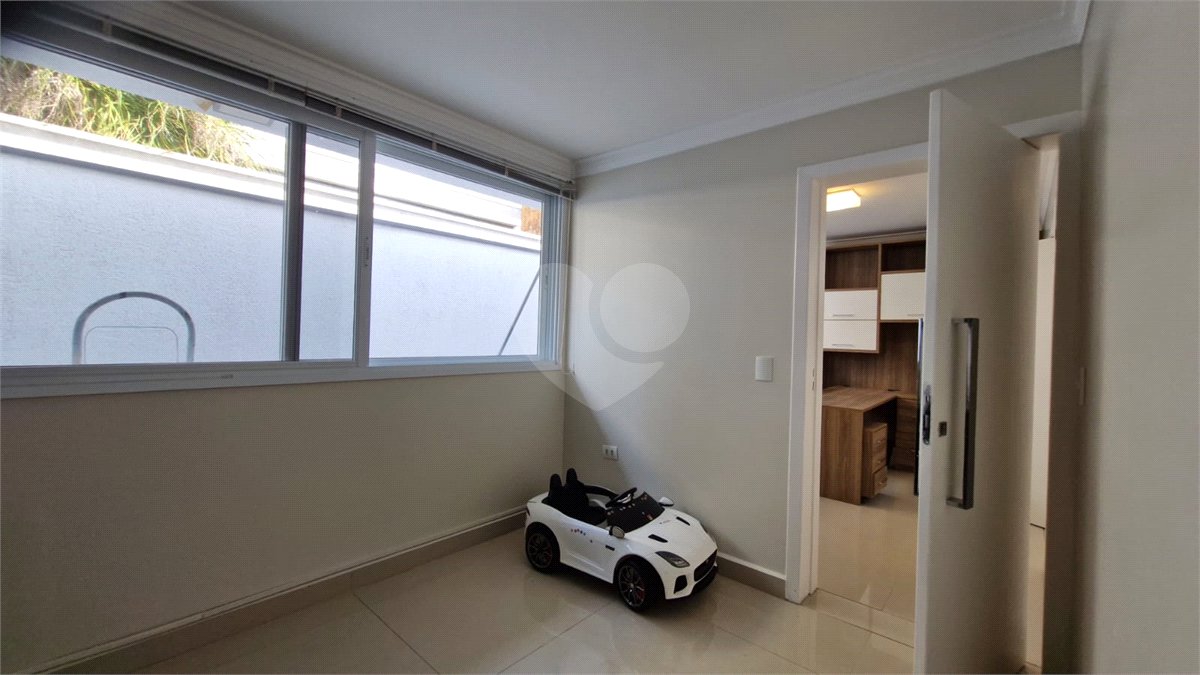 Casa à venda ou para alugar com 5 quartos, sendo 4 suítes, no condomínio Shamballa II, Atibaia - SP