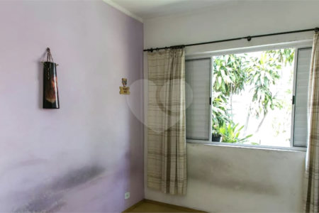 Casa Térrea à venda com 4 quartos, sendo 1 suíte, em Vila Gustavo, São Paulo, SP