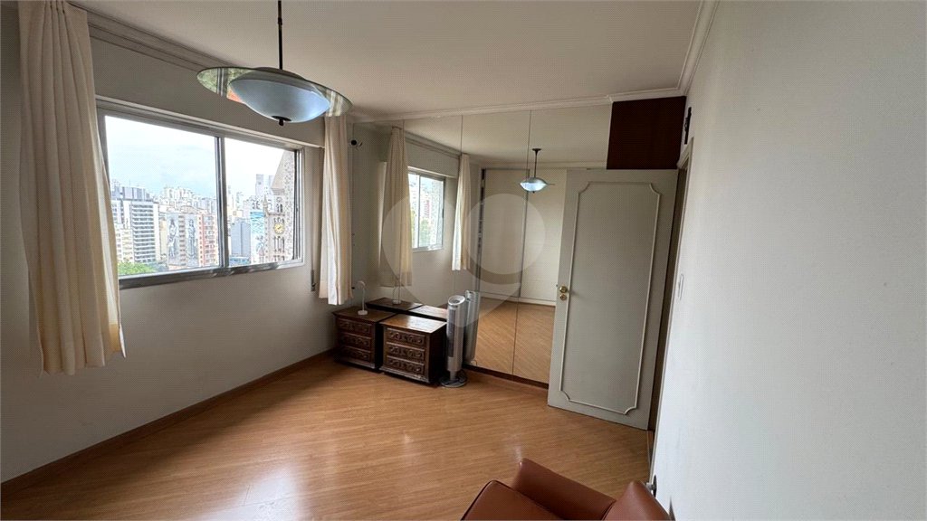 Apartamento à venda com 3 quartos, sendo 1 suíte, em Consolação, São Paulo, SP