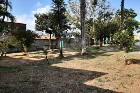 Casa Térrea à venda com 4 quartos em Vila Ernesto, São Paulo, SP