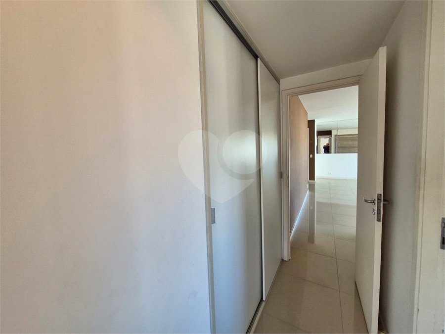 Apartamento à venda com 3 quartos, sendo 1 suíte,  em Jardim Olympia, São Paulo, SP