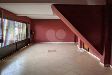 Casa à venda com 4 quartos, sendo 1 suíte, em Valentina Figueiredo, Ribeirão Preto, SP