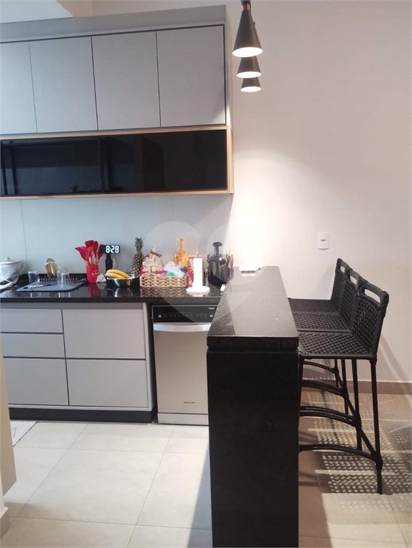 Casa à venda com 3 quartos, sendo 1 suíte, no condomínio Vilagio Vista Real, Paulínia - SP