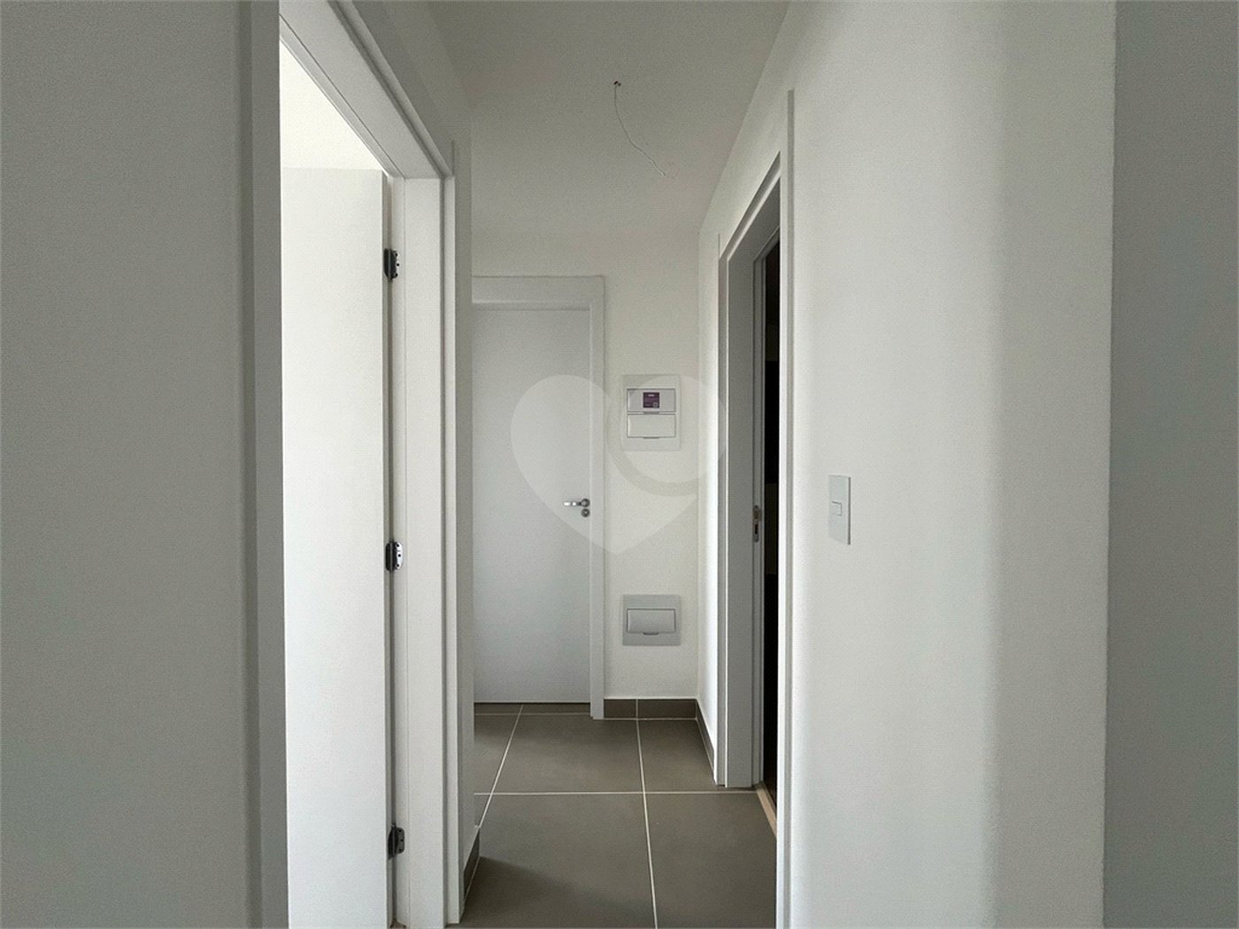 Apartamento à venda com 3 quartos, sendo 1 suíte,  em Além Ponte, Sorocaba, SP
