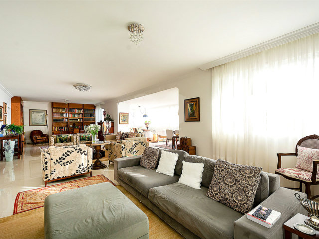 Apartamento à venda com 4 suítes em Jardim Marajoara, São Paulo, SP