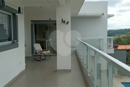 Casa à venda com 3 quartos, sendo 1 suíte, em Jardim Estância Brasil, Atibaia, SP