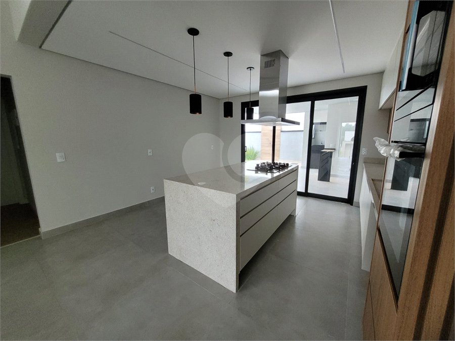 Casa à venda com 3 suítes no condomínio Sun Lake, Sorocaba - SP