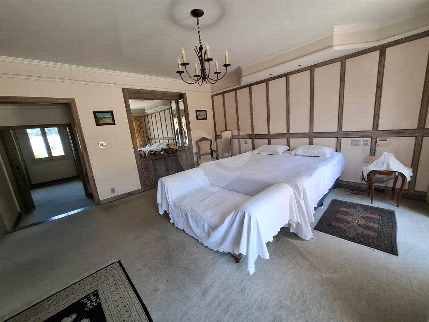 Casa à venda com 5 quartos, sendo 3 suítes,  em Alto da Boa Vista, São Paulo, SP