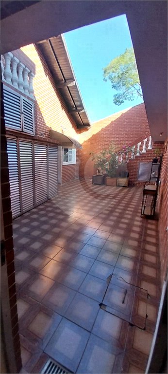 Casa à venda com 3 quartos, sendo 1 suíte, em Vila Scarpelli, Santo André, SP