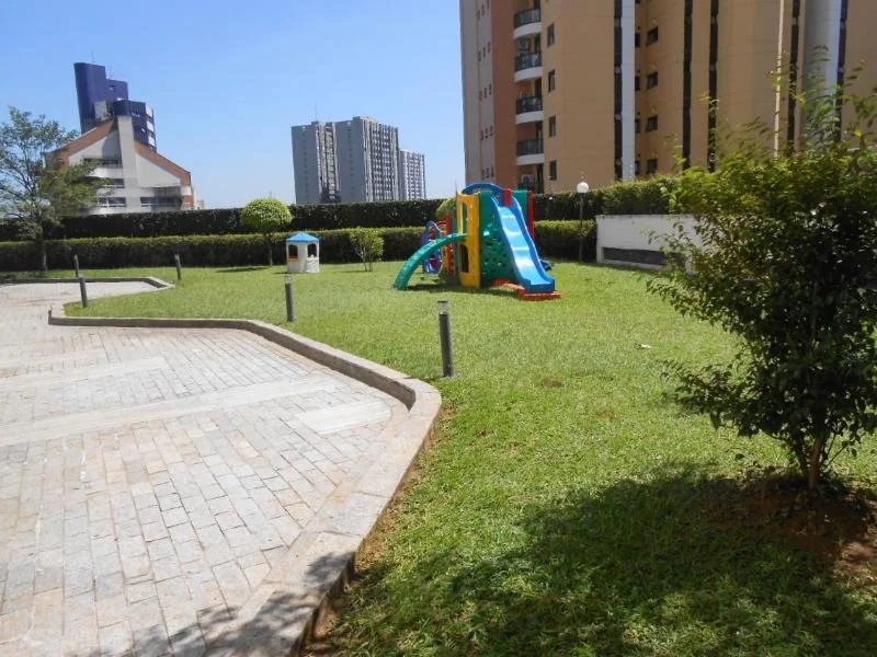 Apartamento à venda com 4 suítes em Vila Suzana, São Paulo, SP