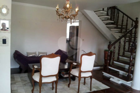 Casa à venda com 4 quartos, sendo 2 suítes, no condomínio Travessa Mário Antônio Correia,174, São Paulo - SP