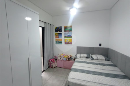 Casa à venda com 3 quartos, sendo 1 suíte, em Vila Santana, Itapetininga, SP