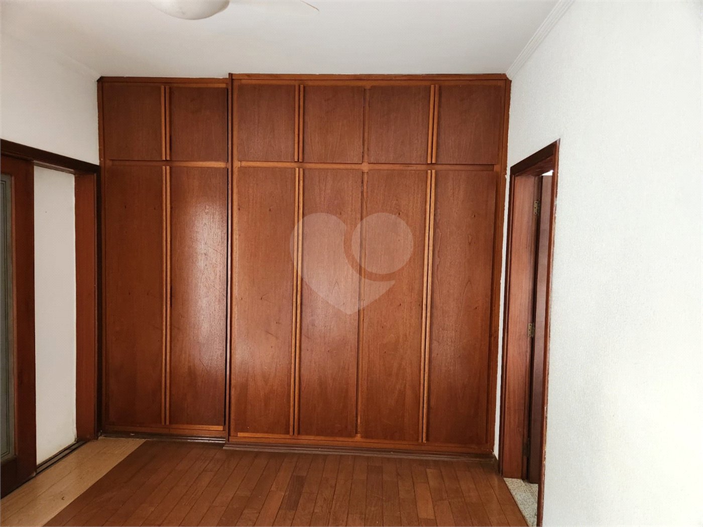 Casa à venda com 3 quartos, sendo 1 suíte, em Jardim Morumbi, Araraquara, SP